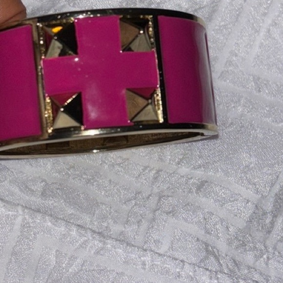 Pink and Gold Tone  Stud hinge Cuff chunky Bracelet - Picture 3 of 5